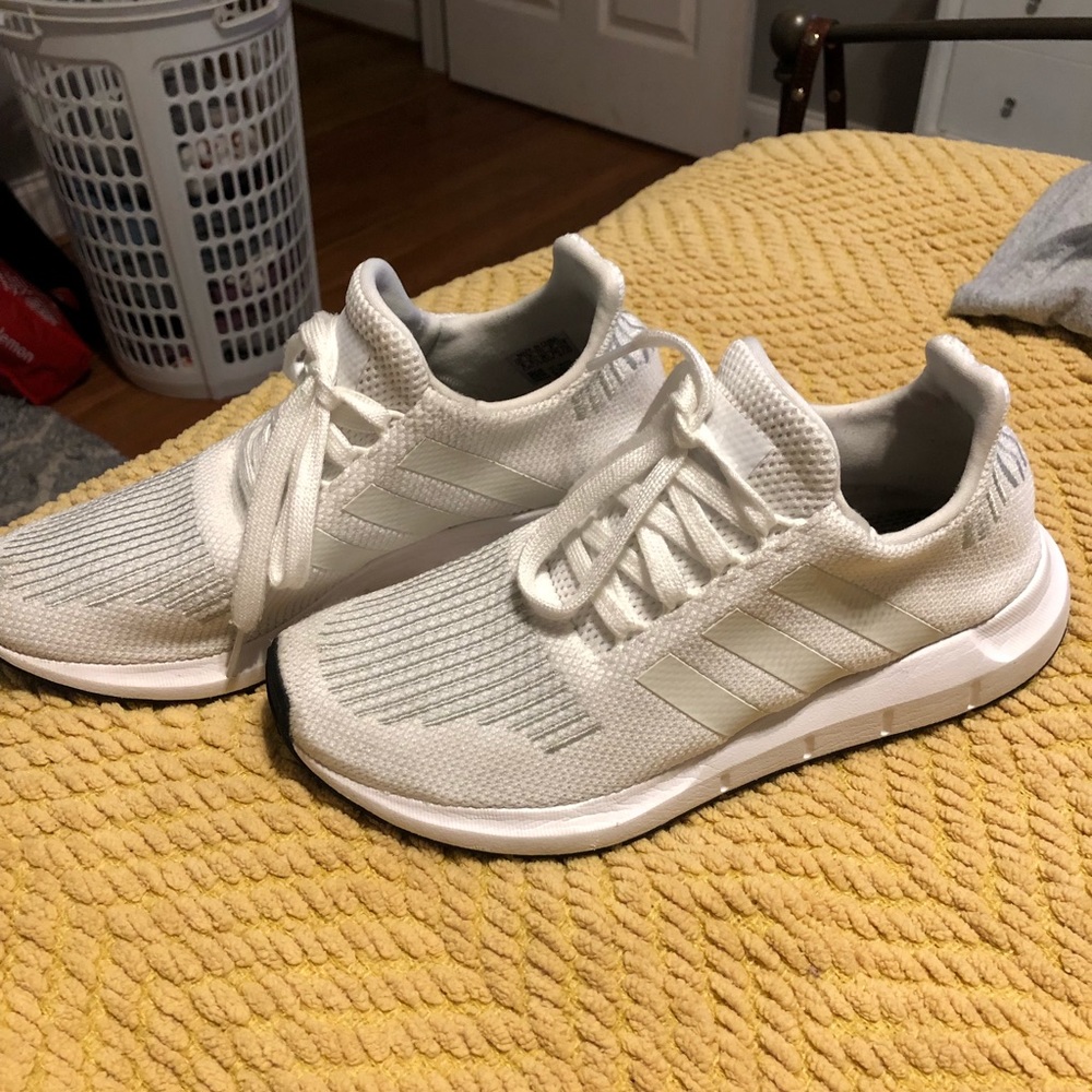 Adidas Swift Run